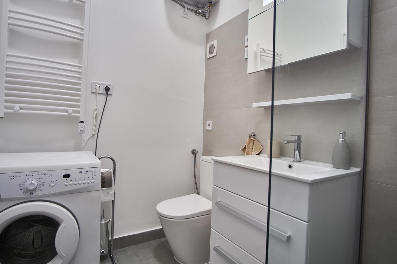 Design Apartment In The City Center With Ac Budapeste Exterior foto